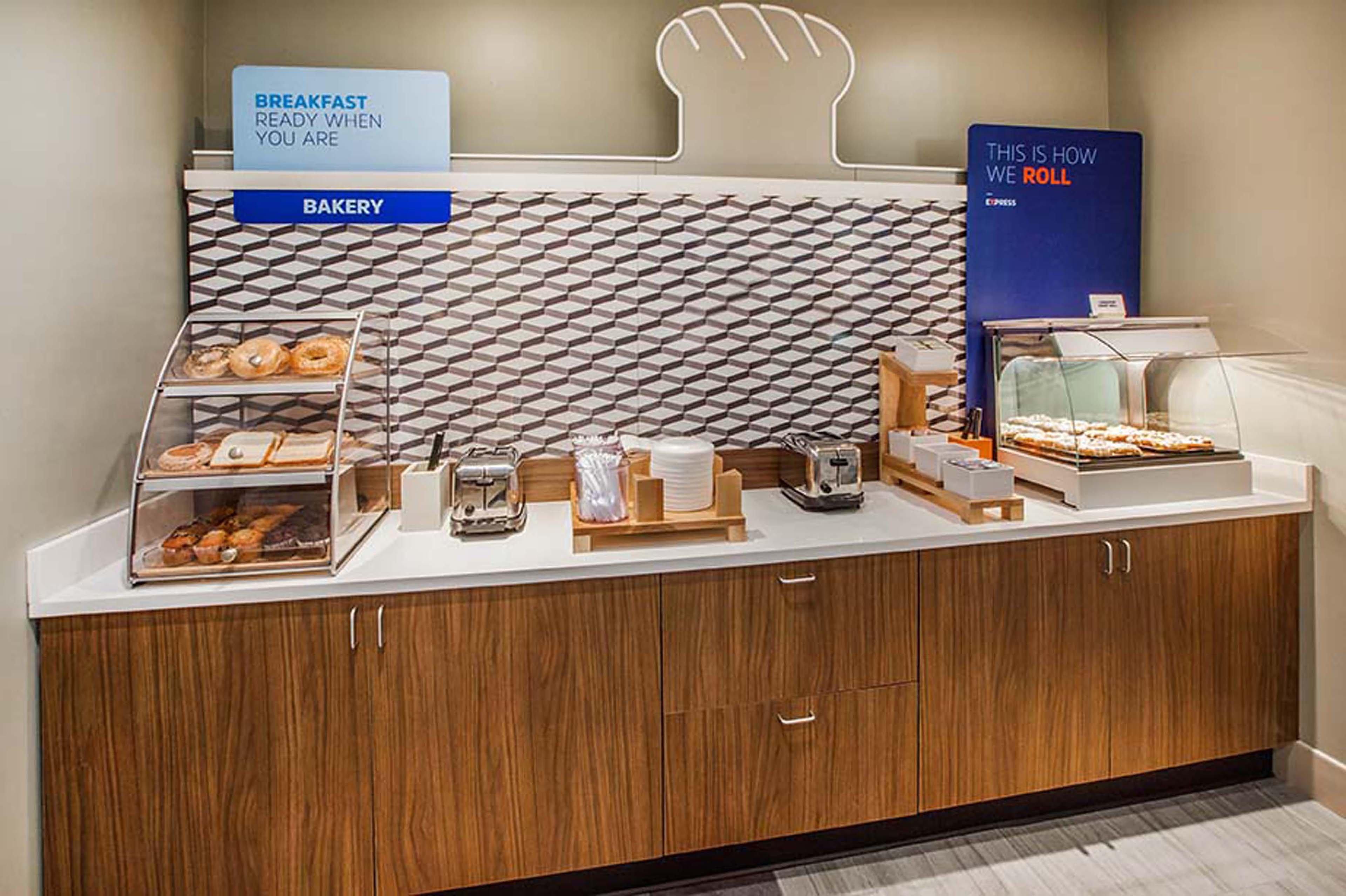 Holiday Inn Express Hotel & Suites Franklin By Ihg Esterno foto